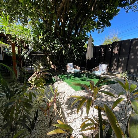Fuego Lodge Playa Santa Teresa  ภายนอก รูปภาพ