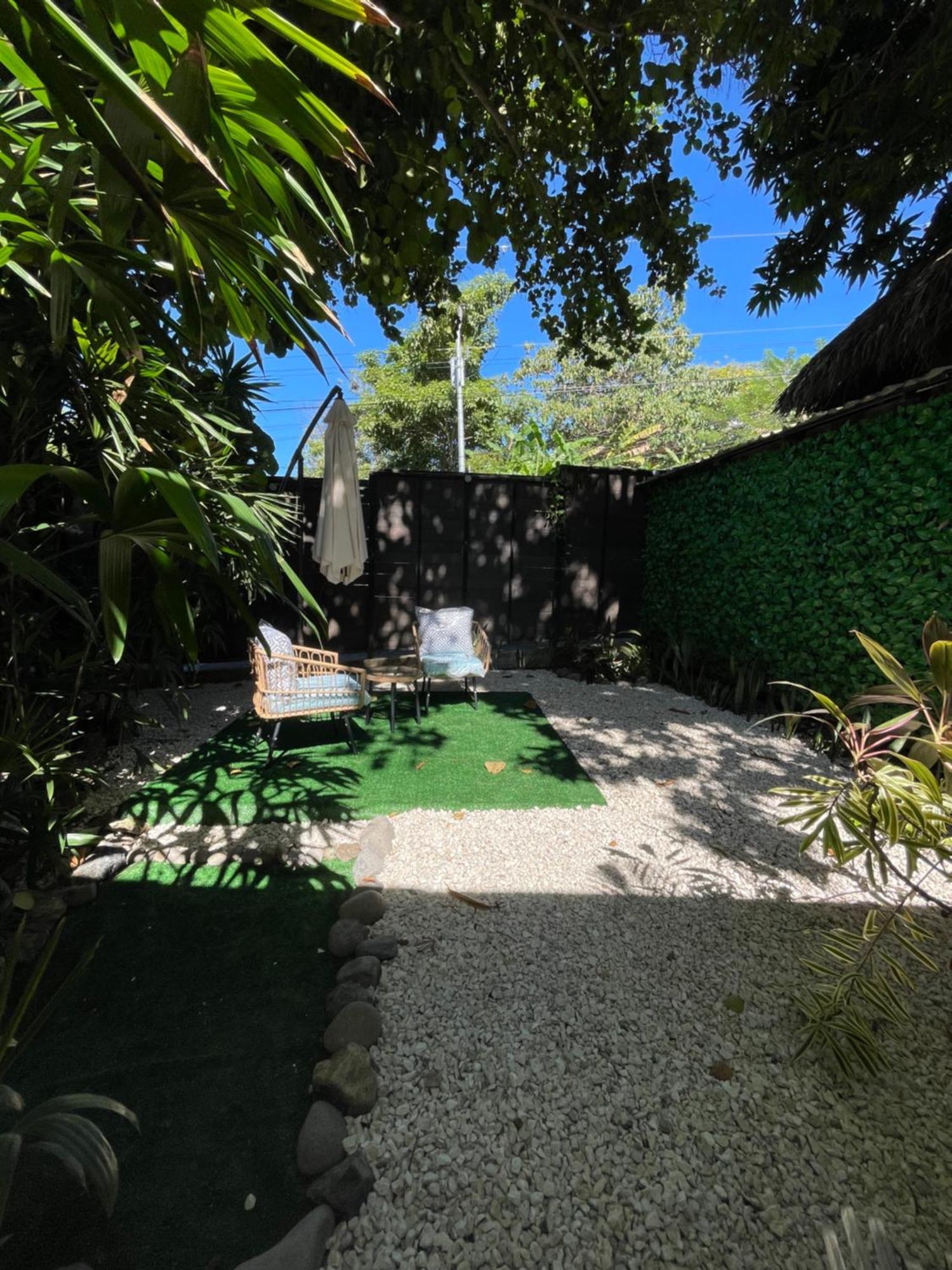 Fuego Lodge Playa Santa Teresa  ภายนอก รูปภาพ