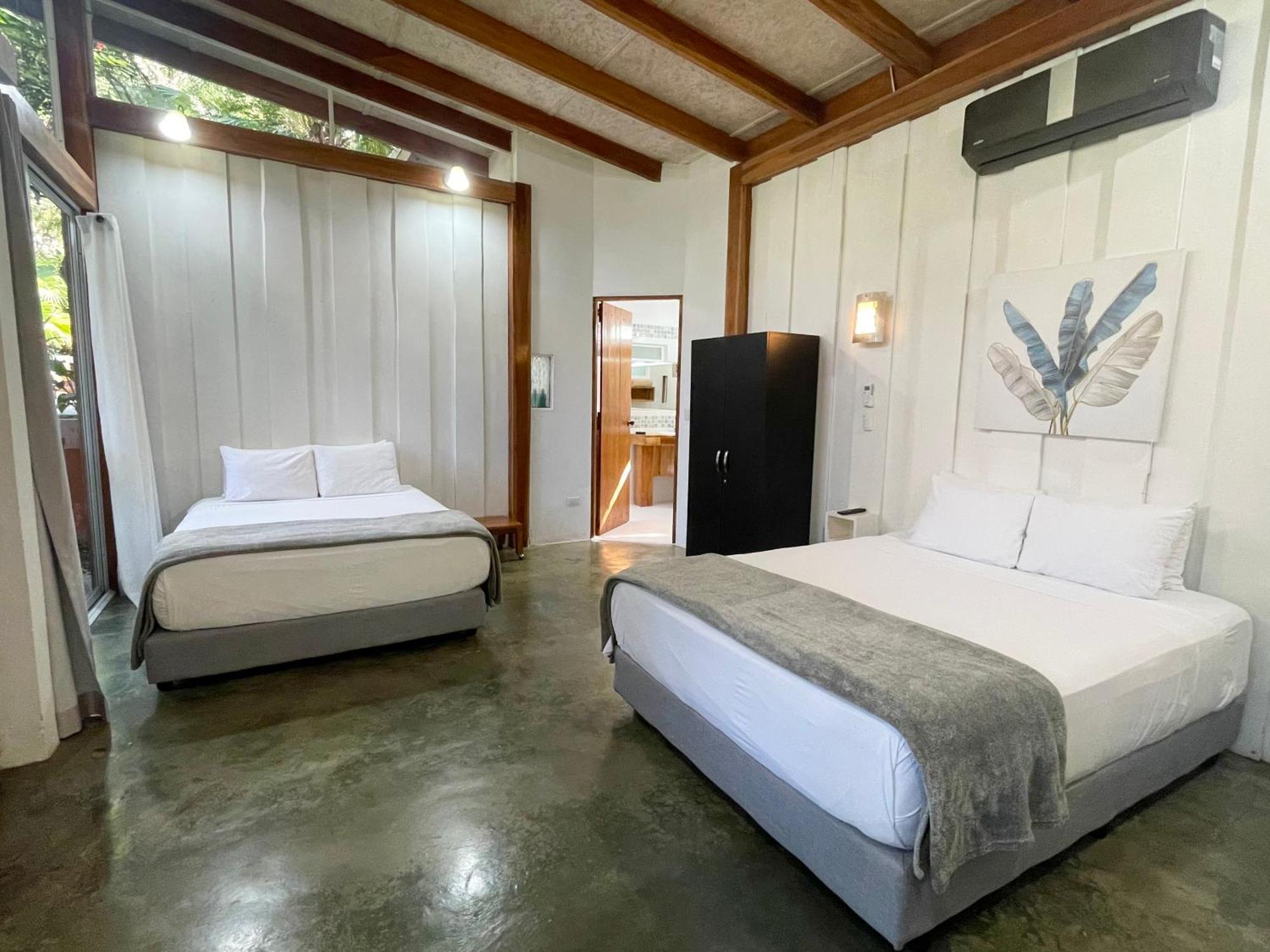 Fuego Lodge Playa Santa Teresa  ภายนอก รูปภาพ