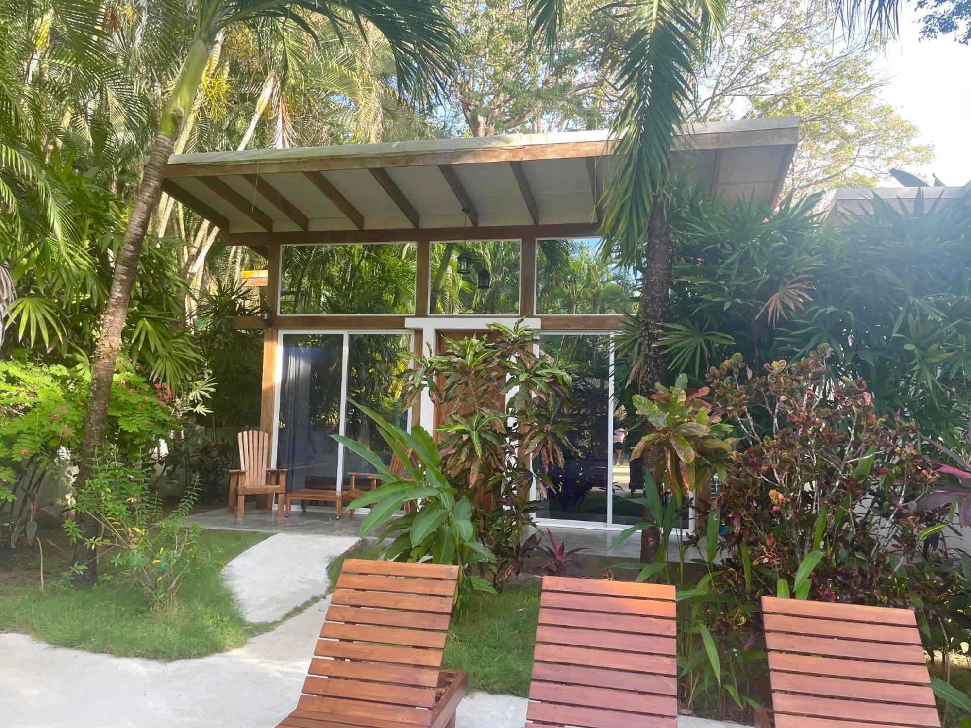 Fuego Lodge Playa Santa Teresa  ภายนอก รูปภาพ
