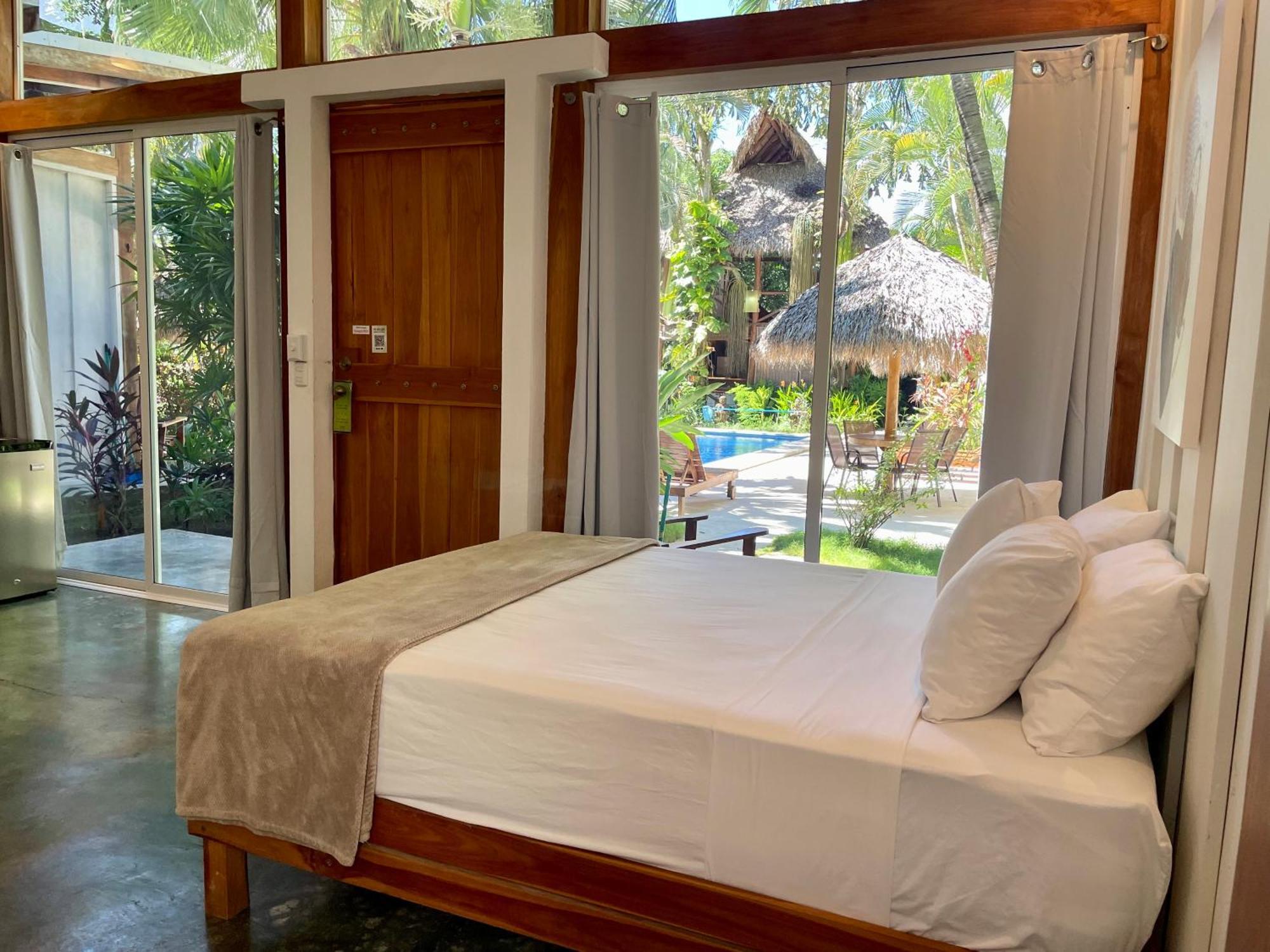 Fuego Lodge Playa Santa Teresa  ภายนอก รูปภาพ