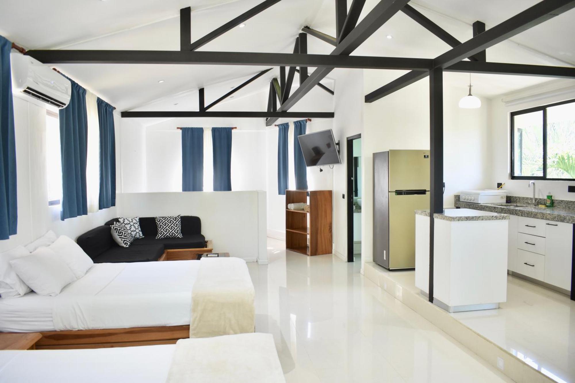 Fuego Lodge Playa Santa Teresa  ภายนอก รูปภาพ