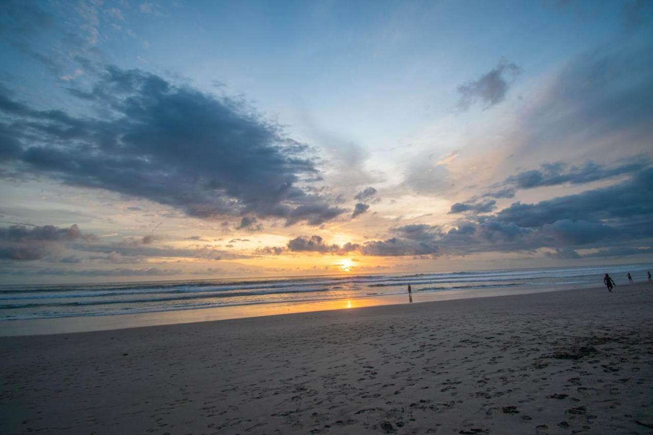 Fuego Lodge Playa Santa Teresa  ภายนอก รูปภาพ